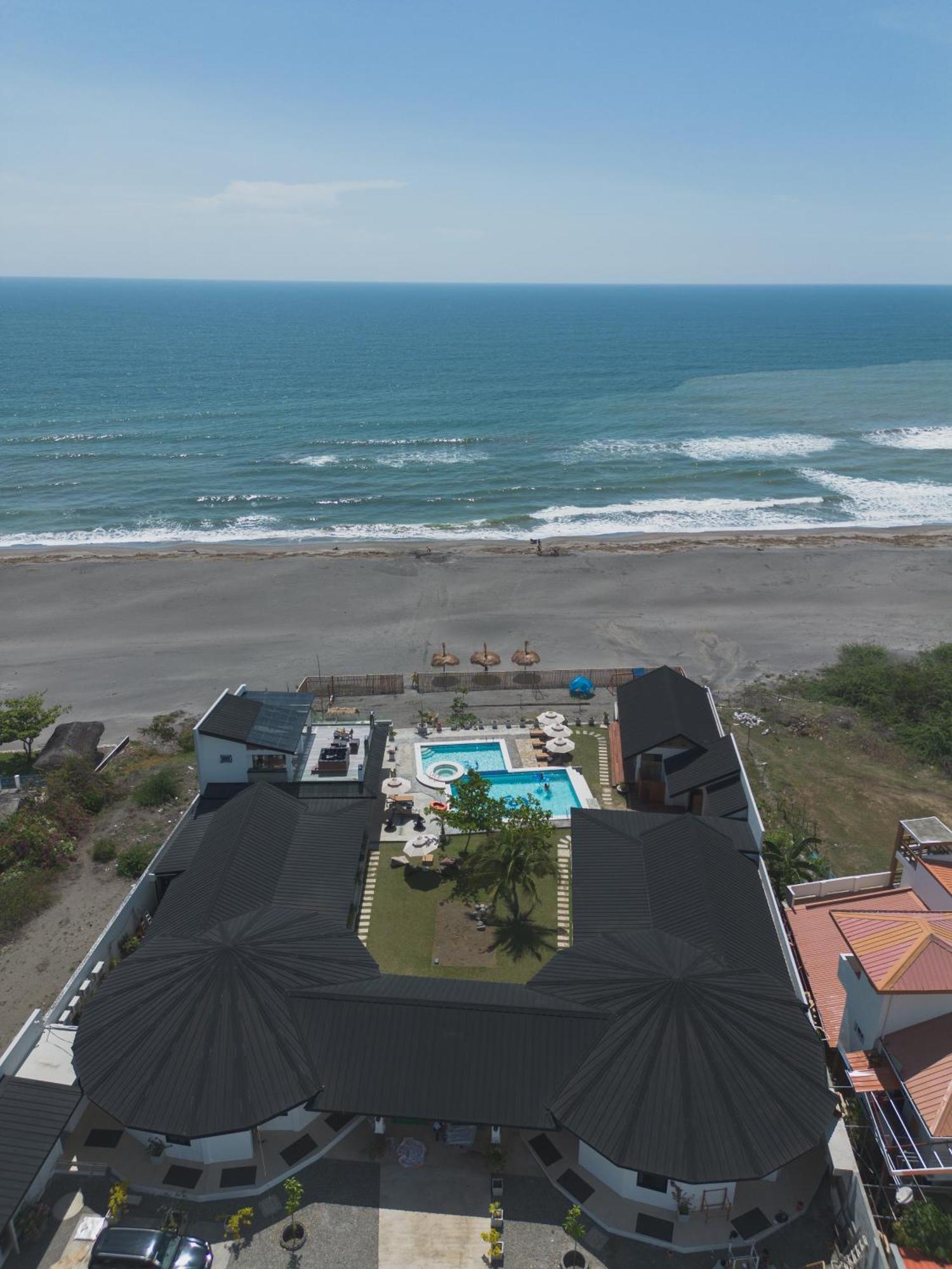 The Nordic House Hotel Bacnotan ภายนอก รูปภาพ